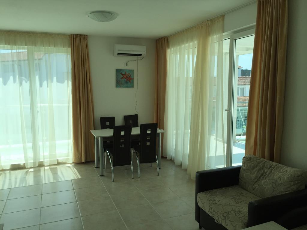 Sea Life Apartments Sinemorets Esterno foto